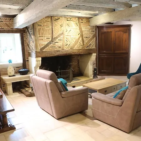 Le Domaine De Merlande -demeure De Charme Avec Piscine * La Lande (Dordogne)