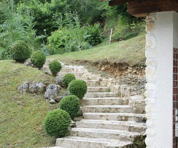 Le Domaine De Merlande -demeure De Charme Avec Piscine